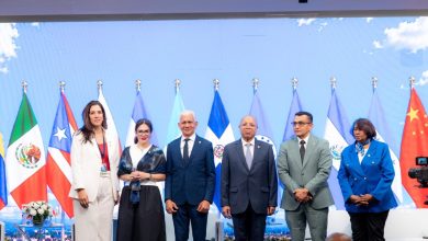 Foto de El presidente del Senado se muestra a favor de fortalecer la economía de la región