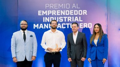 Foto de Proindustria reconoce a Pedro Ramón López Oliver por su trayectoria