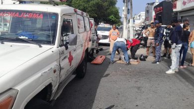Foto de Un motociclista ha resultado gravemente herido tras espectacular colisión con un camión en San Martín