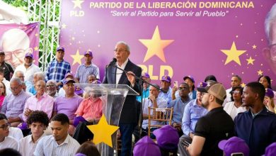 Foto de Danilo Medina atacó al Gobierno y advirtió que las "reformas" fiscales golpearán más duramente a los más pobres