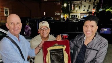 Foto de Bachata recibe reconocimiento y elogios masculinos durante viaje a Nueva York
