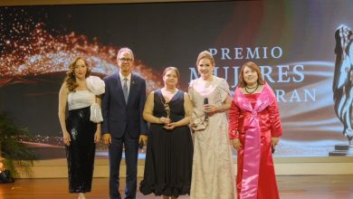 Foto de Jatna Tavarez recibió el máximo galardón de los Women Who Inspire Awards