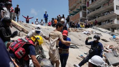 Foto de El potente terremoto mató a 920 personas e hirió a 3.360