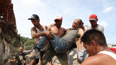 Foto de Los venezolanos se han tomado las riendas para encontrar a las personas desaparecidas tras el terremoto en Venezuela