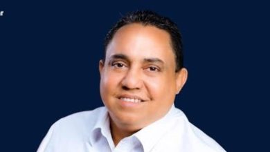 Foto de Orlando Martínez se suma al Proyecto Presidencial de Wellington Arnaud