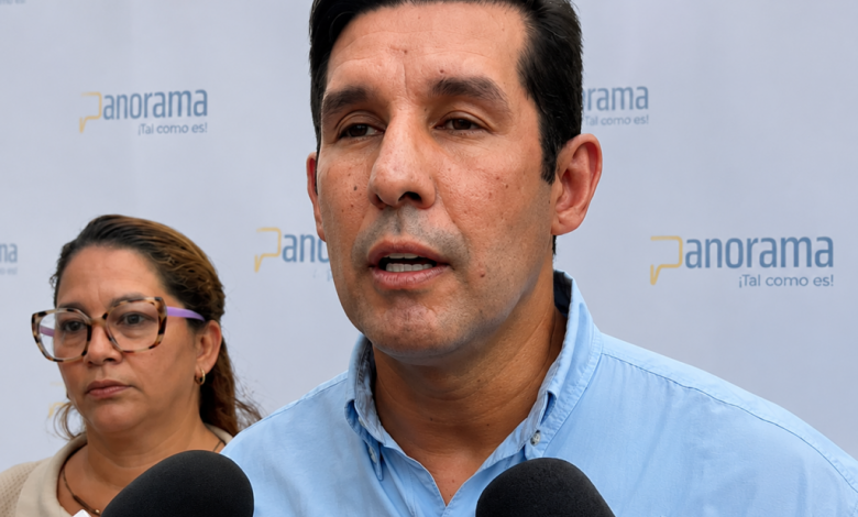 Foto de Venezolanos piden apoyo para enviar ayuda humanitaria a su país