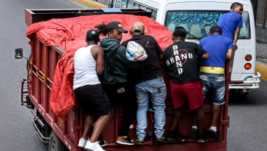 Foto de Arrestan a siete por asalto a camión del Plan Social