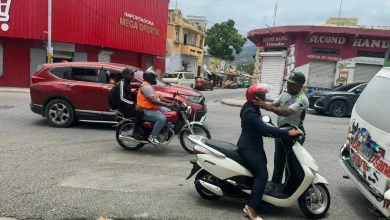 Foto de Digesett entrega cascos a madres motociclistas en Barahona