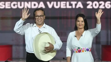 Foto de La ventaja de Sánchez sobre Fujimori se redujo a 19.894 votos en el recuento final en Perú.