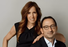Foto de John y Mindy Gray apuestan 55 millones de dólares por la IA antes de que comience el cáncer