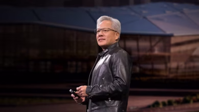 Foto de Jensen Huang dice que Nvidia paga a los trabajadores "tanto como sea posible" después de dar el 50% del efectivo gratis a los accionistas