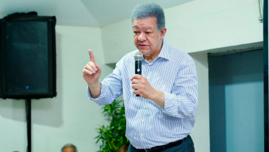 Foto de Lionel afirma que el gobierno recorta la gasolina mientras el petróleo vuelve a 70 dólares por barril – ACN (República Dominicana)