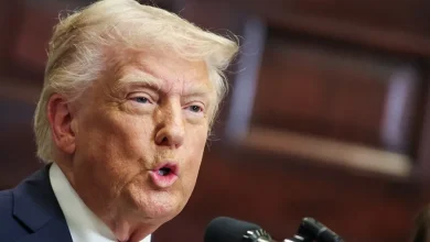 Foto de Trump ha pedido que los precios de la gasolina bajen a 2,50 dólares el galón