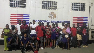 Foto de Detienen colaboradores de Migración por tráfico de migrantes