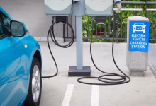 Foto de China quiere vehículos eléctricos delgados porque las baterías y las características los hacen demasiado pesados para los espacios de estacionamiento