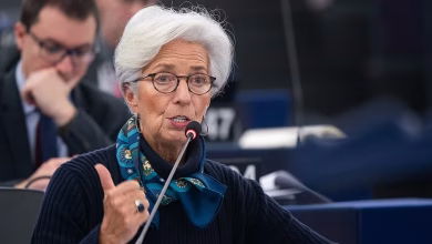 Foto de Lagarde del BCE dice que la IA podría provocar una crisis financiera y pide un régimen de no proliferación al estilo de la Guerra Fría
