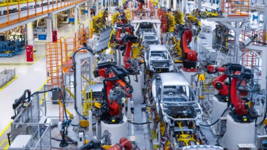 Foto de Los fabricantes de automóviles europeos están a la defensiva a medida que la demanda de vehículos eléctricos se desacelera y los presupuestos militares aumentan