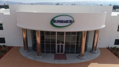 Foto de Taiwán allana las oficinas de Super Micro mientras se amplía la investigación sobre el contrabando de chips de Nvidia
