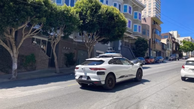 Foto de Trump Dot propone eliminar el requisito del pedal de freno para vehículos autónomos, despejando el camino para Tesla y Jukes