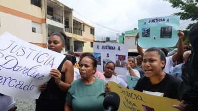 Foto de Los familiares del joven asesinado exigieron juicio ante la fiscalía