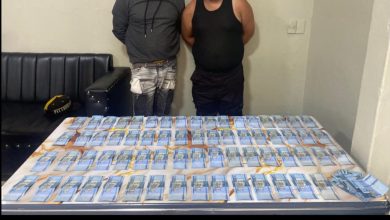 Foto de Policía recupera RD$154 mil y arresta a dos por asaltar casa de apuestas en Santiago