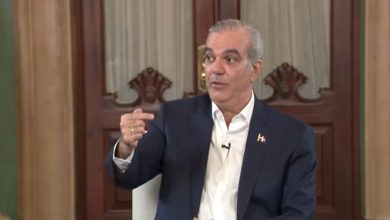 Foto de Lewis Abinadar dijo que el gobierno revelará la "fórmula" que se utiliza para fijar los precios de los combustibles