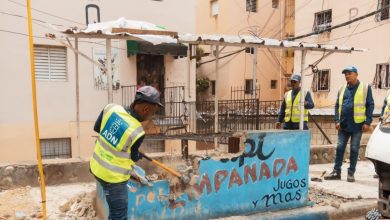 Foto de El Ayuntamiento del Distrito Nacional intervino en el barrio Guachupitá y retiró obstáculos a la acera