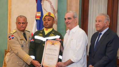 Foto de El Gobierno de Venezuela otorgó a RD la Orden Héroe de Venezuela por su invaluable aporte