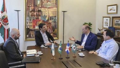 Foto de Santiago y Curitiba firman alianza para el desarrollo de ciudades inteligentes