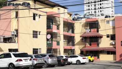 Foto de Policía espera autopsias para esclarecer la muerte de madre e hijo encontrados en departamento de Bella Vista