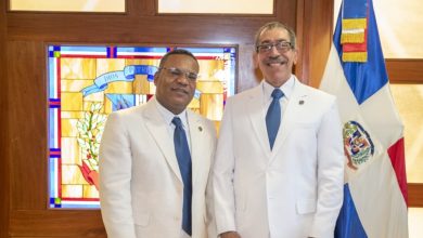 Foto de Rector Jorge Aszana designa a David Gerson Díaz Zabala como Director General de Comunicaciones de la UASD