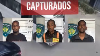 Foto de La Policía Nacional ha detenido a tres hombres por agredir a una mujer y dañar su coche