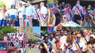 Foto de Miles participan en el Gran Desfile Dominicano en el Bronx