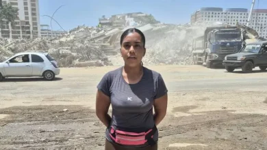 Foto de El joven se niega a salir de los escombros donde está su familia en Venezuela