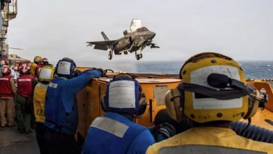 Foto de Ataques estadounidenses contra el centro de mando iraní en el décimo día consecutivo de ataques