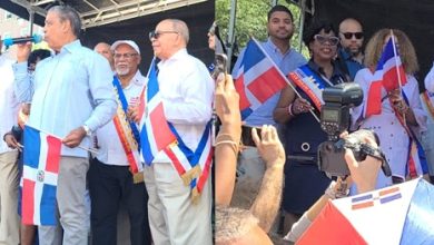 Foto de Cuestionaron por qué el alcalde de Nueva York no compartió escenario con los líderes dominicanos durante el desfile del Bronx.