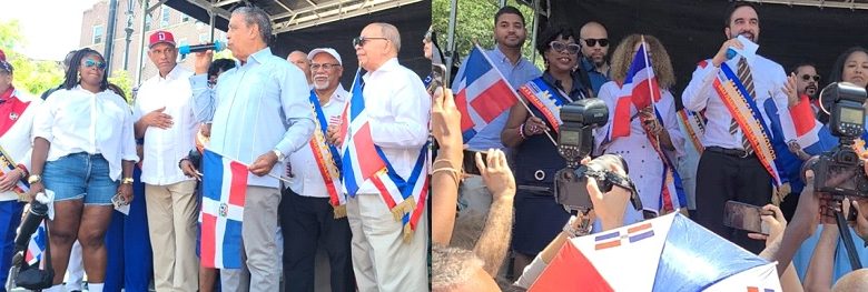 Foto de Cuestionaron por qué el alcalde de Nueva York no compartió escenario con los líderes dominicanos durante el desfile del Bronx.