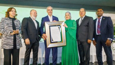 Foto de Comerciantes reconocen a Abinader