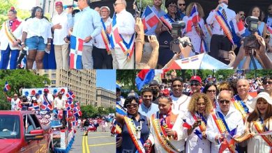 Foto de Miles de dominicanos participaron en el Gran Desfile Dominicano en El Bronx; El alcalde Mamdani estuvo presente.