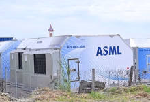 Foto de Las acciones de ASML cayeron un 6,5% tras un informe de que China ha comenzado la producción en masa de equipos de litografía DUV.