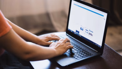 Foto de La descripción general de la IA de Google se apoya en Facebook, según un estudio