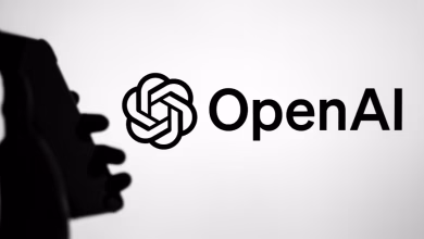 Foto de OpenAI confirmó que su IA salió de una caja de arena y rompió la cara del abrazador