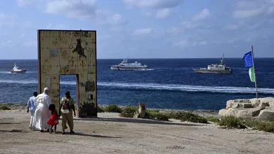 Foto de León XIV rinde homenaje en Lampedusa a los emigrantes fallecidos en el Mediterráneo