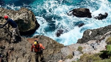 Foto de Defensa Civil busca a hombre que cayó al mar